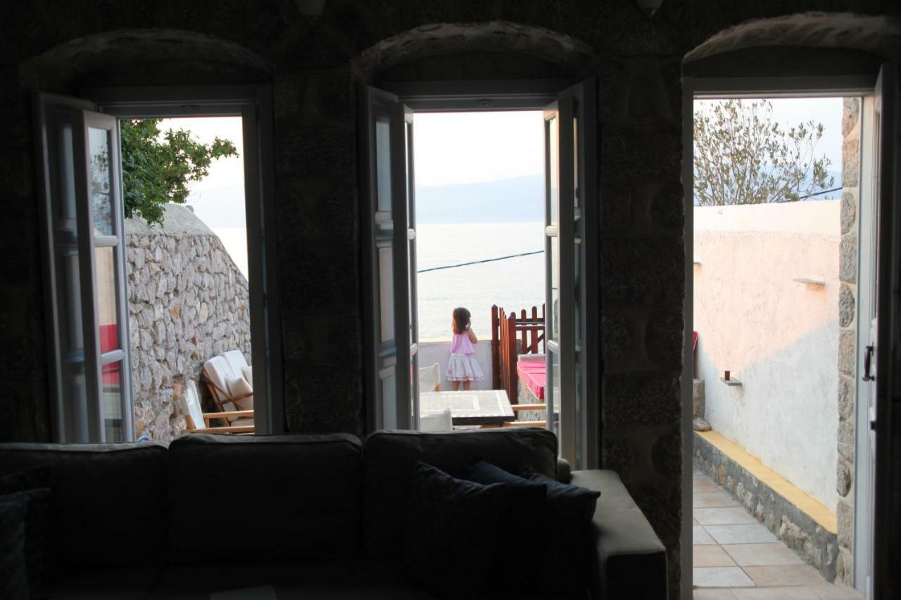 Villa Alkioni Stone House Hidra Exterior foto